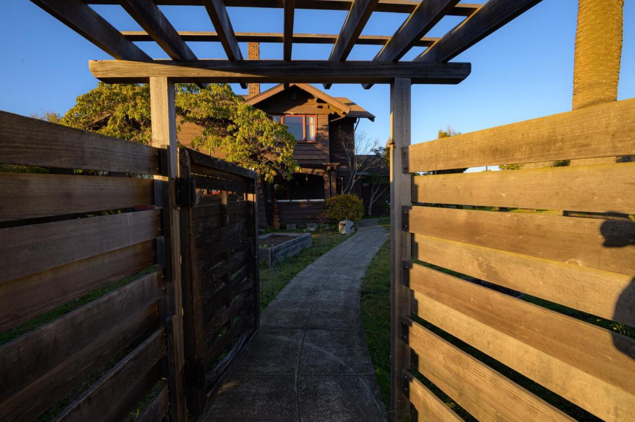 The Captains Quarters Fort Bragg Extérieur photo